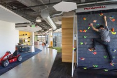 Khám phá văn phòng làm việc của GoDaddy