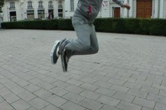 Gi&#224;y nam ch&#226;m th&#225;ch thức trọng lực