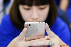 Khui hộp Xioami Mi 4s đầu tiên tại Việt Nam giá 6,35 triệu