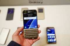 Trên tay một số những phụ kiện chính hãng Samsung cho Galaxy S7/S7 edge