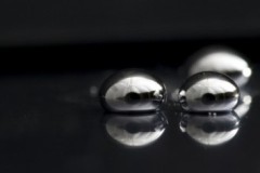 Nút home iPhone sẽ dùng chất liệu liquidmetal