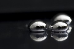 Apple có thể sử dụng kim loại lỏng để chế tạo nút Home cho iPhone