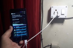 Tự chế thêm cổng sạc điện thoại cho ổ điện gắn tường