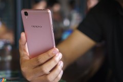 Trên tay OPPO F1 phiên bản màu hồng: Đẹp, sang và sáng