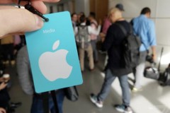 Toàn cảnh sự kiện ra mắt điện thoại iPhone SE của Apple