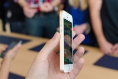 iPhone SE liệu sẽ có giá bao nhiêu khi về Việt Nam?