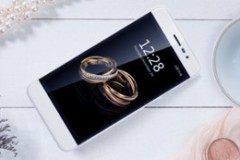 Coolpad Fancy – smartphone giá rẻ chuyên “tự sướng”.