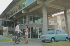 Nhãn hàng ngập 'Tình yêu không có lỗi, lỗi ở bạn thân 2'