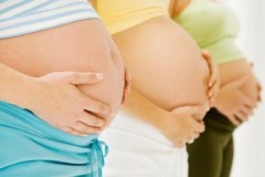 Đ&#244;ng lạnh trứng trước khi dậy th&#236; để điều trị ung thư