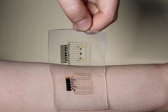 Đại học H&#224;n Quốc ph&#225;t triển miếng d&#225;n graphene gi&#250;p theo d&#245;i lượng đường trong m&#225;u