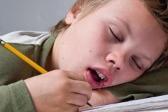 90% người không biết căn bệnh đằng sau việc chảy nước miếng khi ngủ