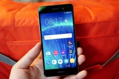 InFocus V5 - smartphone màn hình Full HD, chip 8 nhân giá chỉ 3 triệu đồng