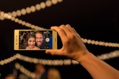 Những smartphone nào có camera trước 13 "chấm" ?