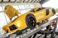 Dàn siêu xe Lamborghini ở Sài Gòn đi bảo dưỡng