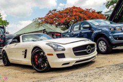 Siêu xe SLS mui trần duy nhất đăng ký biển số Sài Gòn