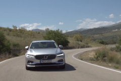 [VIDEO] Volvo V90 wagon hoàn toàn mới là một chiếc xe "đáng tiền"