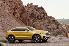 Concept SUV điện của Mercedes-Benz đang được thử nghiệm thêm trước khi ra mắt tại triển lãm Paris