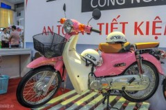 Xe máy 'nhái' Honda Cub giá từ 13,6 triệu đồng tại Việt Nam