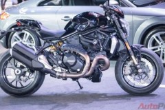 Video chi tiết "quái vật" mạnh nhất của Ducati tại Việt Nam
