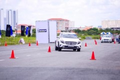 Học viện Lái xe an toàn Mercedes-Benz (MBDA) trở lại đường đua HappyLand