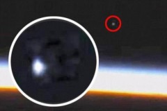 NASA bị tố dừng video trực tiếp để che đậy hình ảnh UFO
