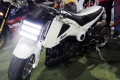 Xế độ Honda MSX khoe dáng ở Sài Gòn