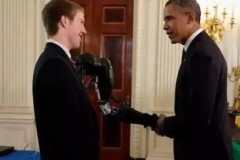 Thiên tài sáng chế 19 tuổi đích thân gặp tổng thống Obama và khiến thế giới thán phục