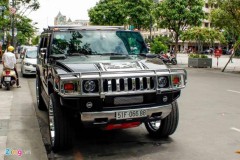 Hummer H2 độ vành 24 inch trên phố đi bộ Nguyễn Huệ
