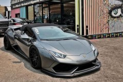 Chiếc Huracan Spyder đầu tiên dùng bộ kit của Liberty Walk