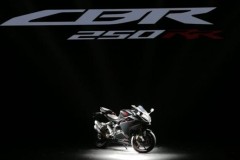 Honda CBR250RR 2016 ra mắt với giá từ gần 4.800 USD