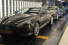 Phiên bản Aston Martin DB9 cuối cùng lăn bánh khỏi dây chuyền sản xuất