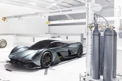 Aston Martin sẽ sản xuất một siêu xe động cơ đặt giữa cạnh tranh với Ferrari 488