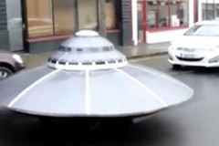 "Đĩa bay" xuất hiện trên phố Ireland