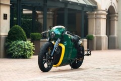 Siêu mô tô gần như "nguyên tem" Lotus C-01 lên sàn đấu giá