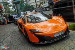 3 siêu xe của Minh Nhựa xuất hiện ở cửa hàng bán xe