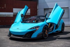 McLaren 675LT Spider màu xanh độc nhất vô nhị