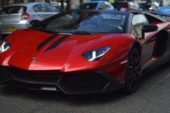 Siêu xe Lamborghini Aventador bản hiếm xuất hiện ở London