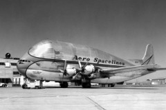 Bà tổ của dòng máy bay “mang bầu” độc đáo nhất trên thế giới