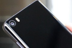 Bộ đ&#244;i smartphone chip Snapdragon 821 rẻ nhất thế giới