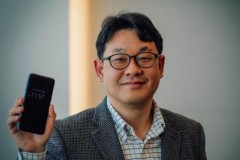 Đây là người đàn ông vừa cứu mảng di động của Samsung khỏi hố tử thần