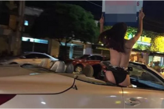 Hành động kỳ lạ tới phản cảm của cô gái khiến phố Sài Gòn xôn xao