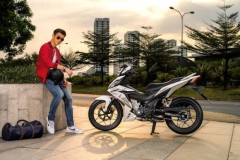 Honda Việt Nam tặng quà “chất” cho khách mua Winner