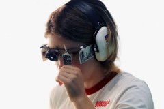 Kính đeo của vận động viên bắn súng tại Olympic có tác dụng gì?