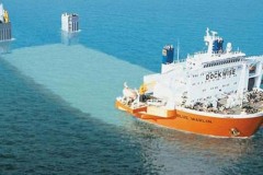 Tàu vận tải ‘siêu trường siêu trọng’ chở được cả tàu sân bay