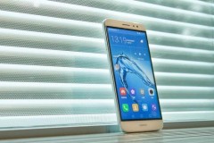 Tr&#234;n tay Huawei G9 Plus: Chip Snapdragon 625, gi&#225; từ 7 triệu