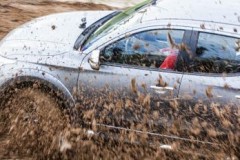 [Video] Hiroshi Masuoka - Người 2 lần vô địch Dakar Rally biểu diễn kỹ năng lái xe tại Việt Nam