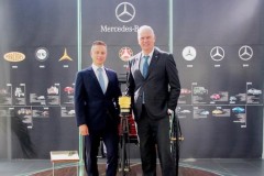 Vietnam Star lần thứ bảy đạt giải thưởng dịch vụ hậu mãi của Mercedes-Benz