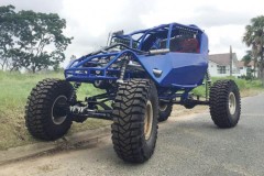 Xưởng Vulcan4x4 độ “quái thú” off-road Buggy đầu tiên Việt Nam