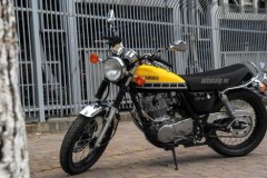 Yamaha SR400 bản đặc biệt giá hơn 200 triệu đồng tại Hà Nội