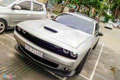 Dodge Challenger 392 Hemi hàng hiếm độ nhôm xước ở Sài Gòn